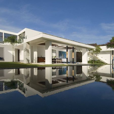 Villa Aqua Seminyak Exteriör bild